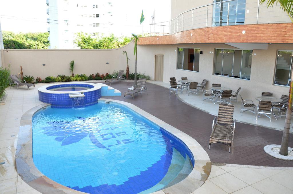 Lotus Hotel - A 6 Km Do Santuario De Aparecida-Sp Гуаратингета Экстерьер фото