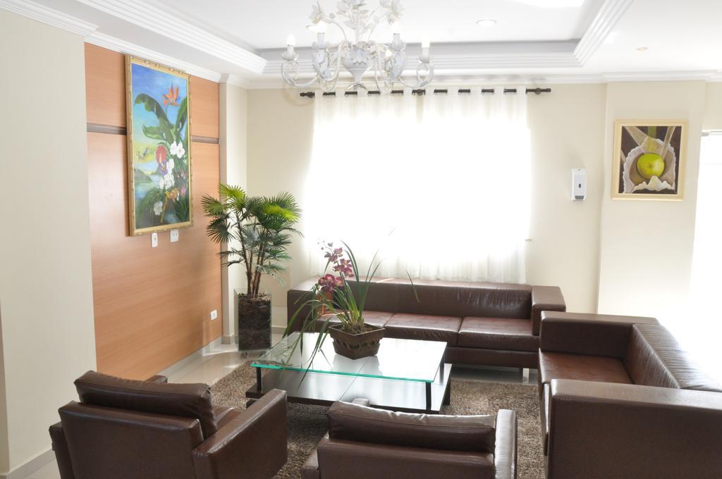Lotus Hotel - A 6 Km Do Santuario De Aparecida-Sp Гуаратингета Экстерьер фото
